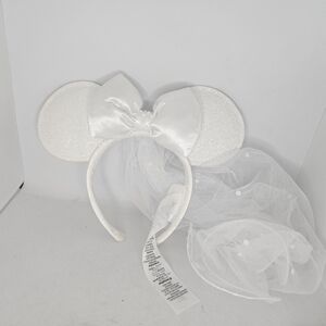 Disney Parks Minnie Mouse Bride Bridal Lace Ears Bow Veil Headband Wedding.